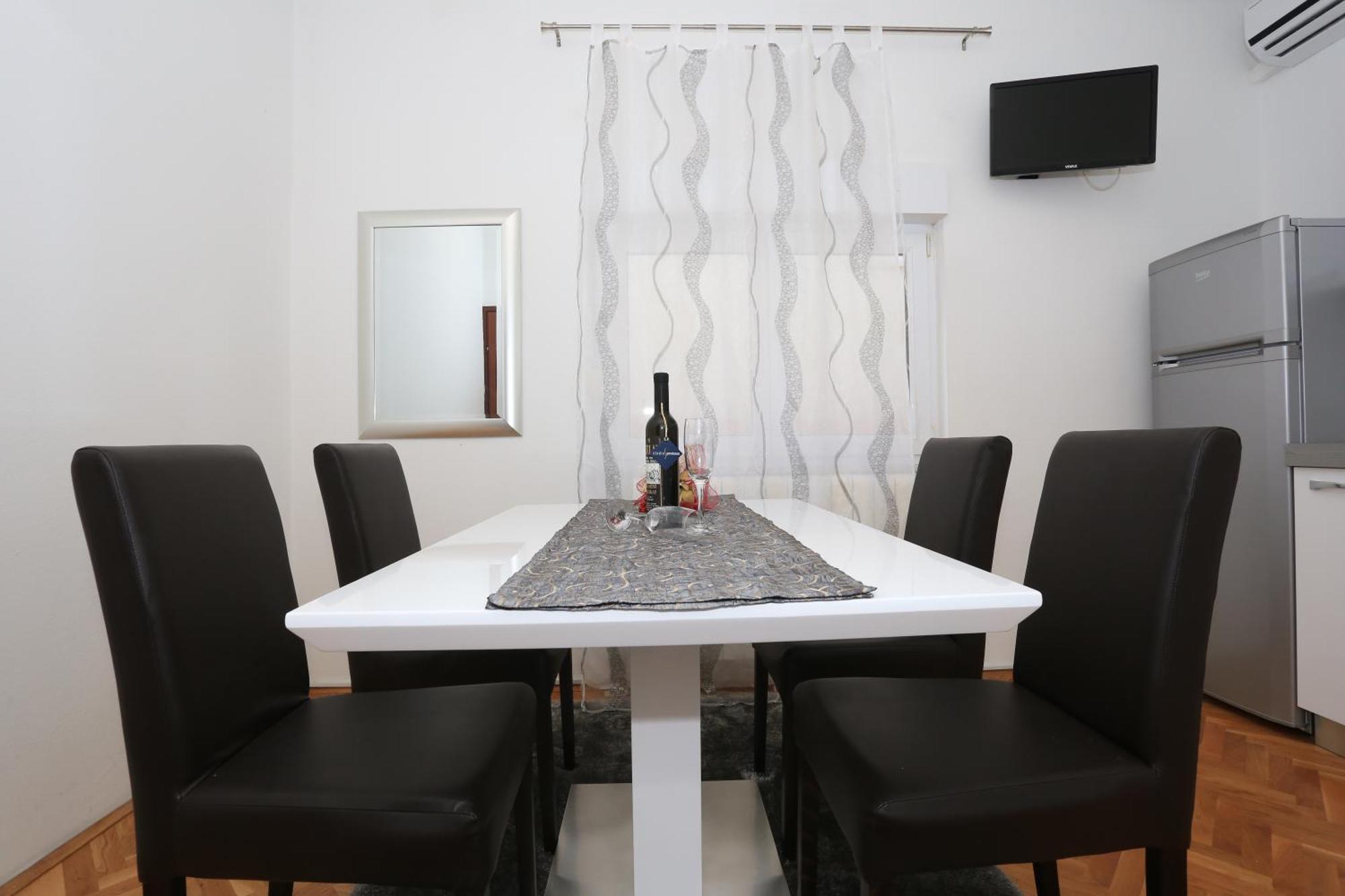 Apartments Maruna Self Check-In Zadar Room photo