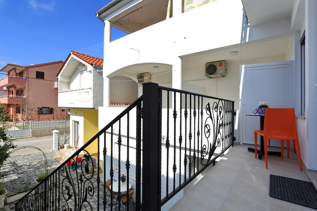 Apartments Maruna Self Check-In Zadar Exterior photo
