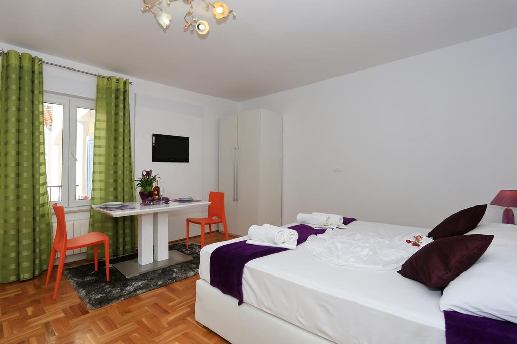 Apartments Maruna Self Check-In Zadar Exterior photo