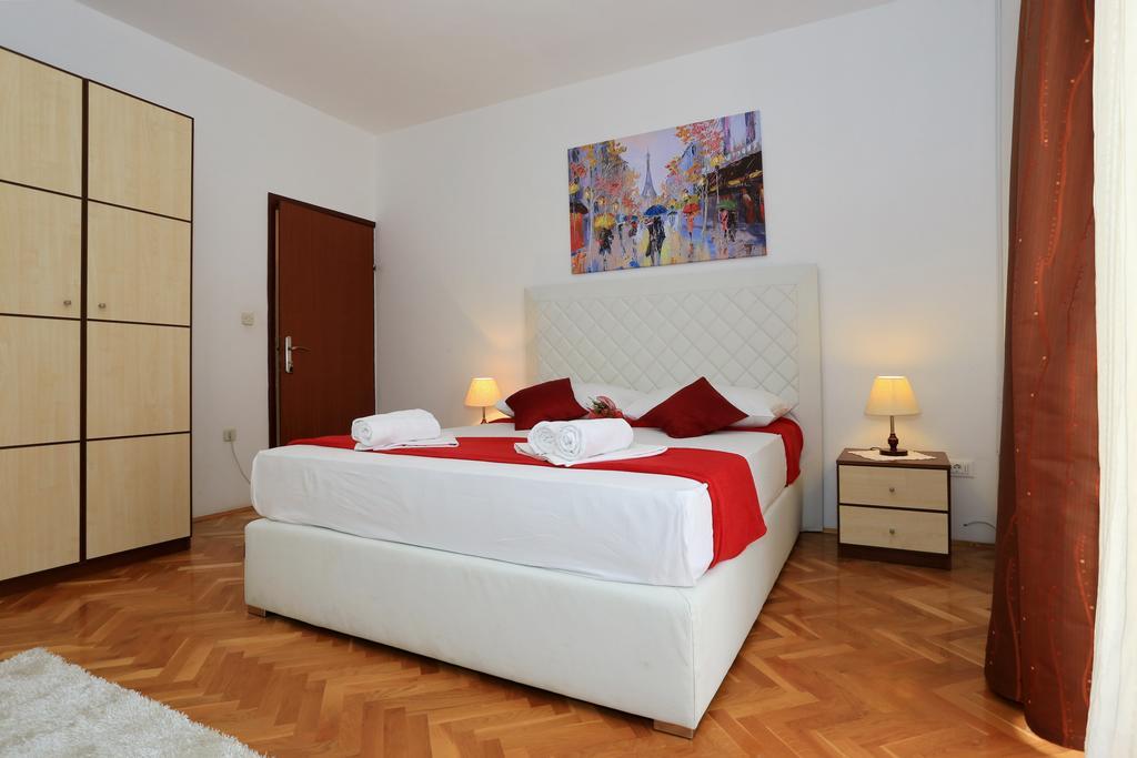 Apartments Maruna Self Check-In Zadar Exterior photo