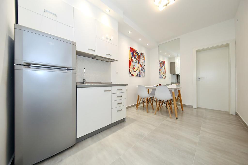 Apartments Maruna Self Check-In Zadar Exterior photo